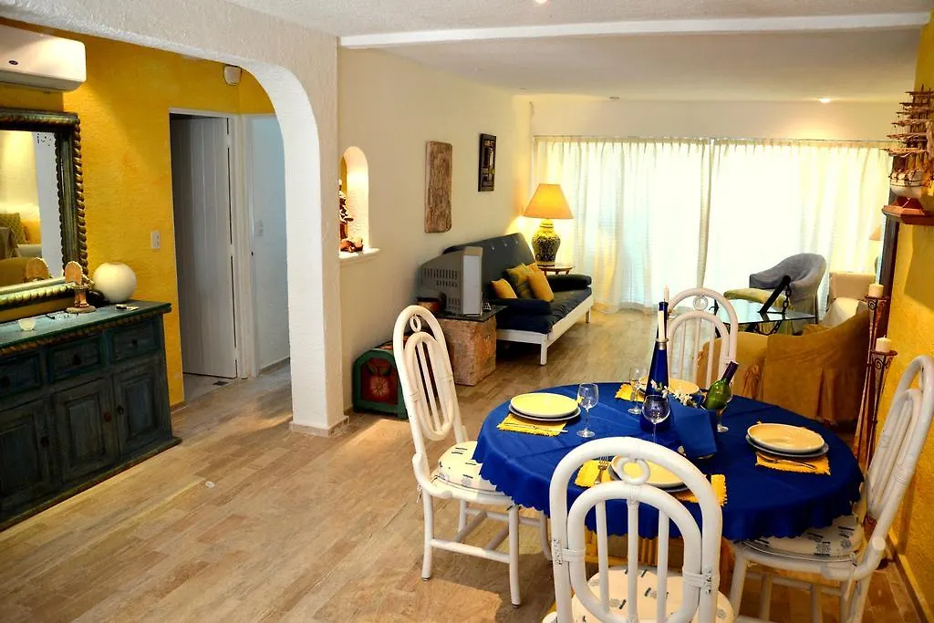 Cancun Beach Escape Condo 0*,