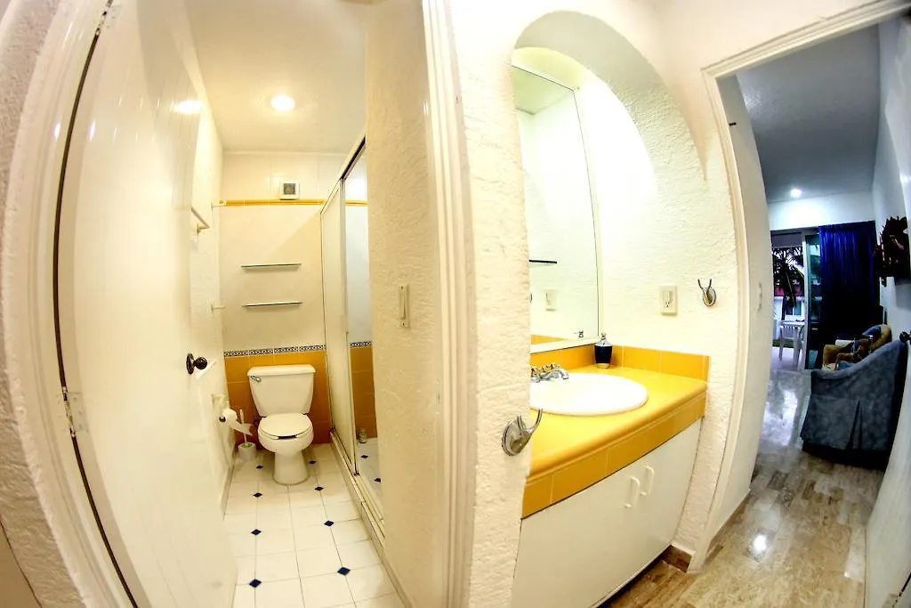 Cancun Beach Escape Condo 아파트